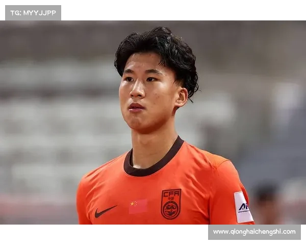 蒿俊闵：从足球场到人生巅峰的奋斗与荣耀之路